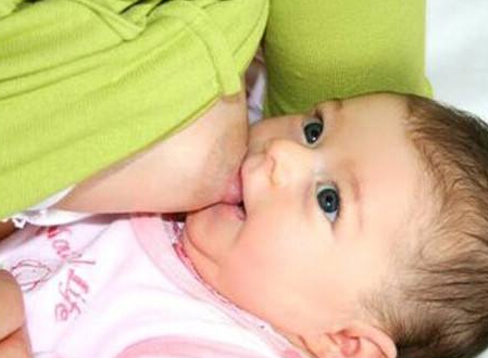 女神节母乳分析仪日记这些妈妈不适合母乳喂养 母乳喂养很重要不是所有妈妈都适合母乳喂养要通过母乳分析仪检测